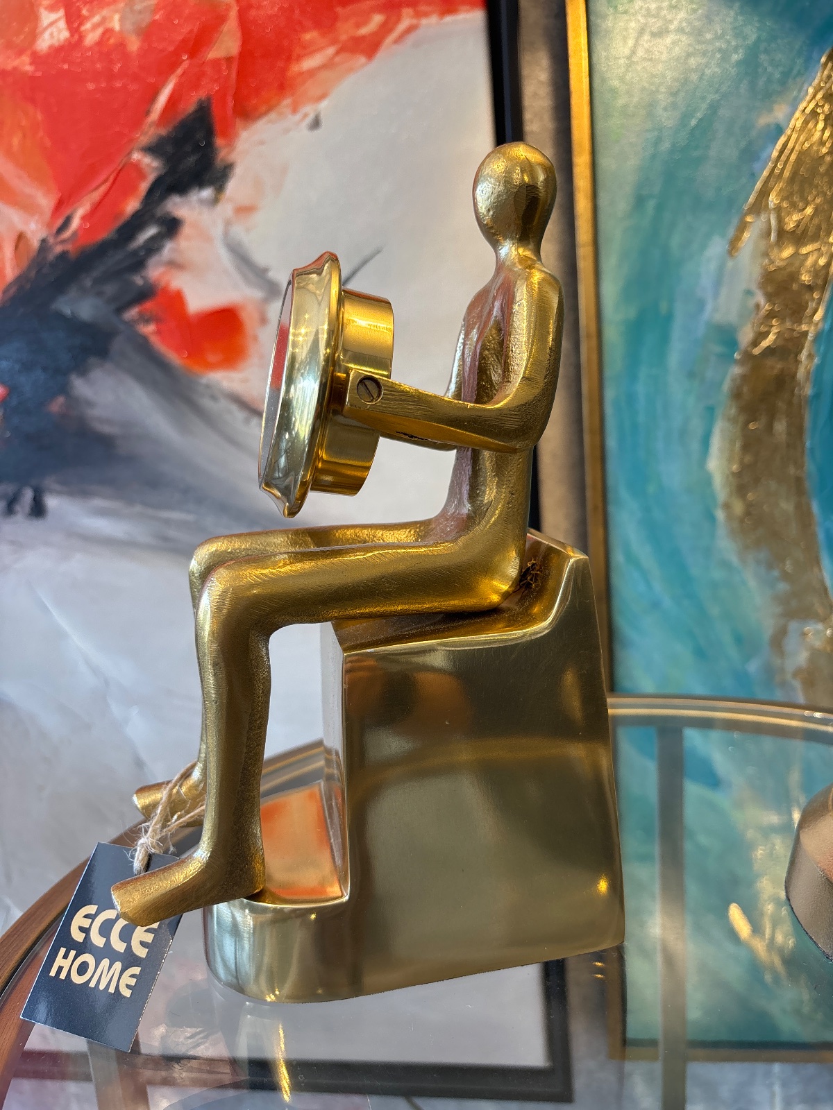 Oturan Adam Masa Saati 2